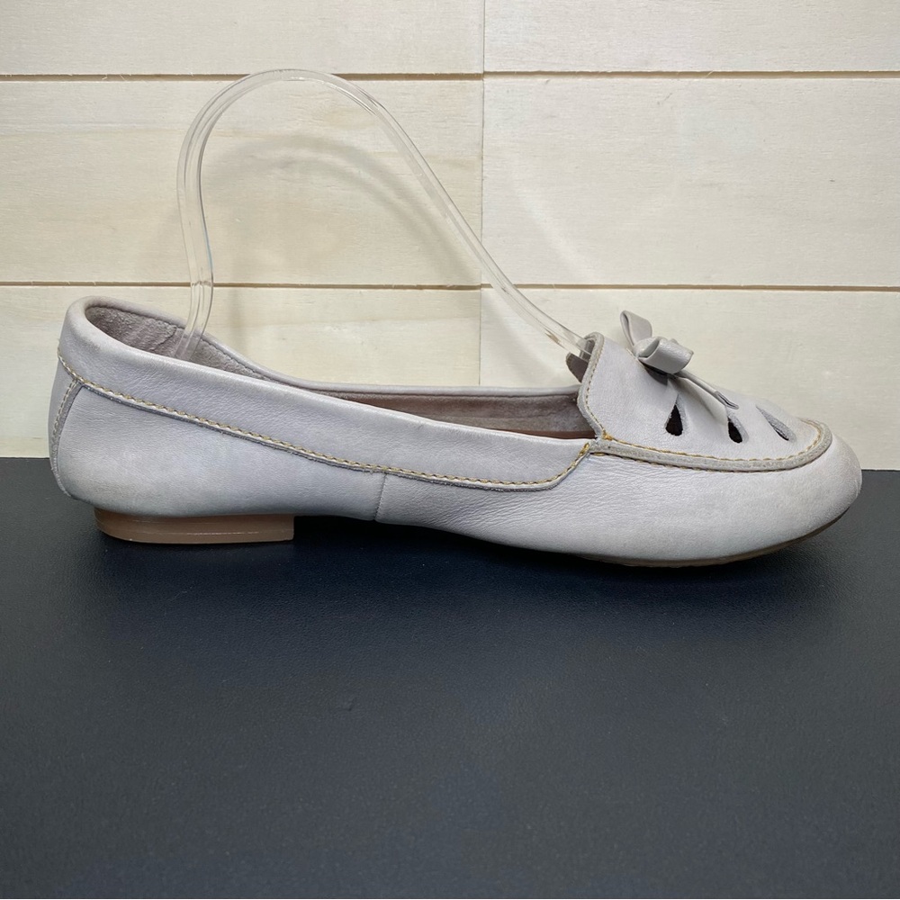 Born Malena Flats Women's Size 8 Shoes Taupe Leather Slip-On B86171